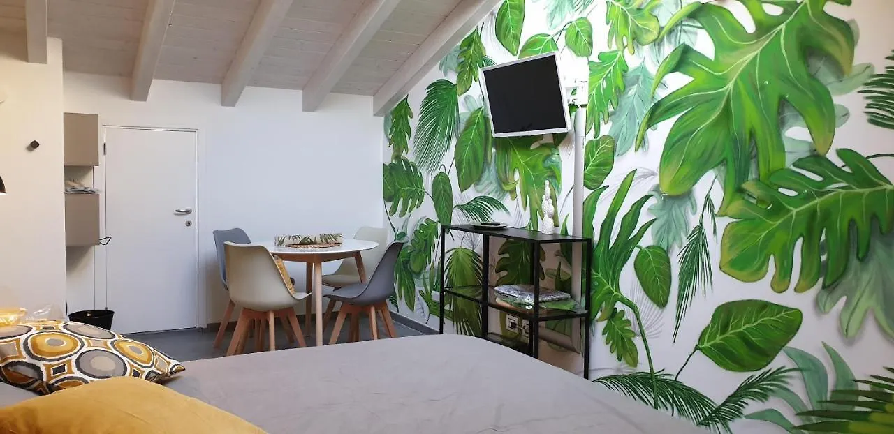 Bed and Breakfast 150 Latomare à Marina Di Carrara 0*,  Italie