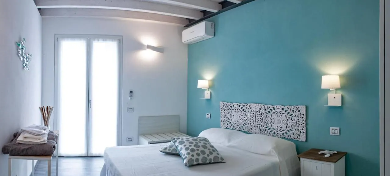 Bed and Breakfast 150 Latomare à Marina Di Carrara Italie
